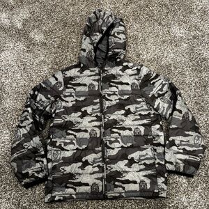 GAP Boys Puffer Jacket Black and Gray Camo Star Wars Patterned Size L